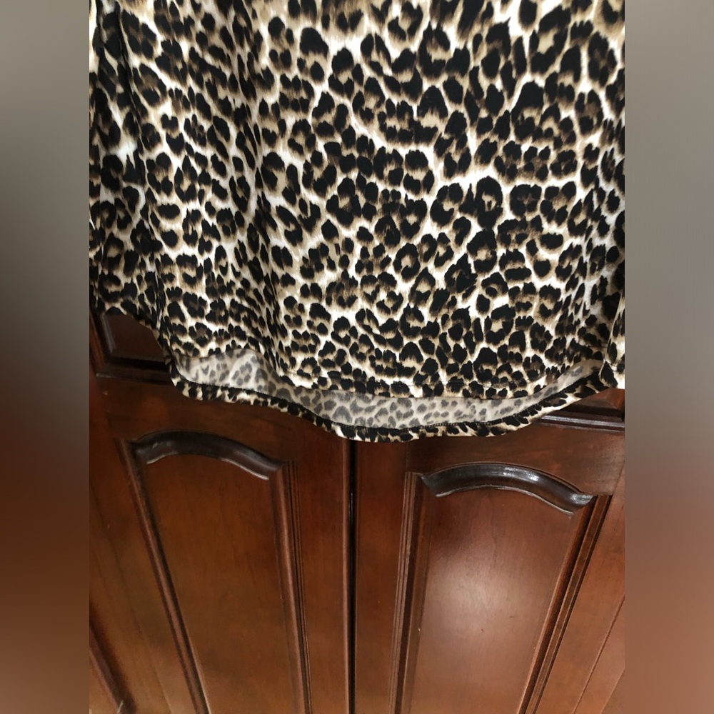 2/$30 Chico’s Leopard Print Scoop Neck Top 3/4 Sleeve Blouse Sz 1 (M) - Picture 4 of 10